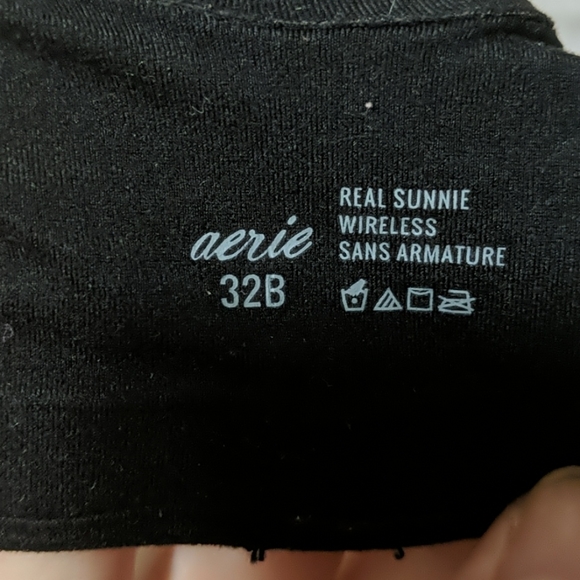 2 Aerie Bras - Picture 3 of 4